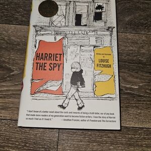 Harriet the Spy Book by Louise Fitzhugh